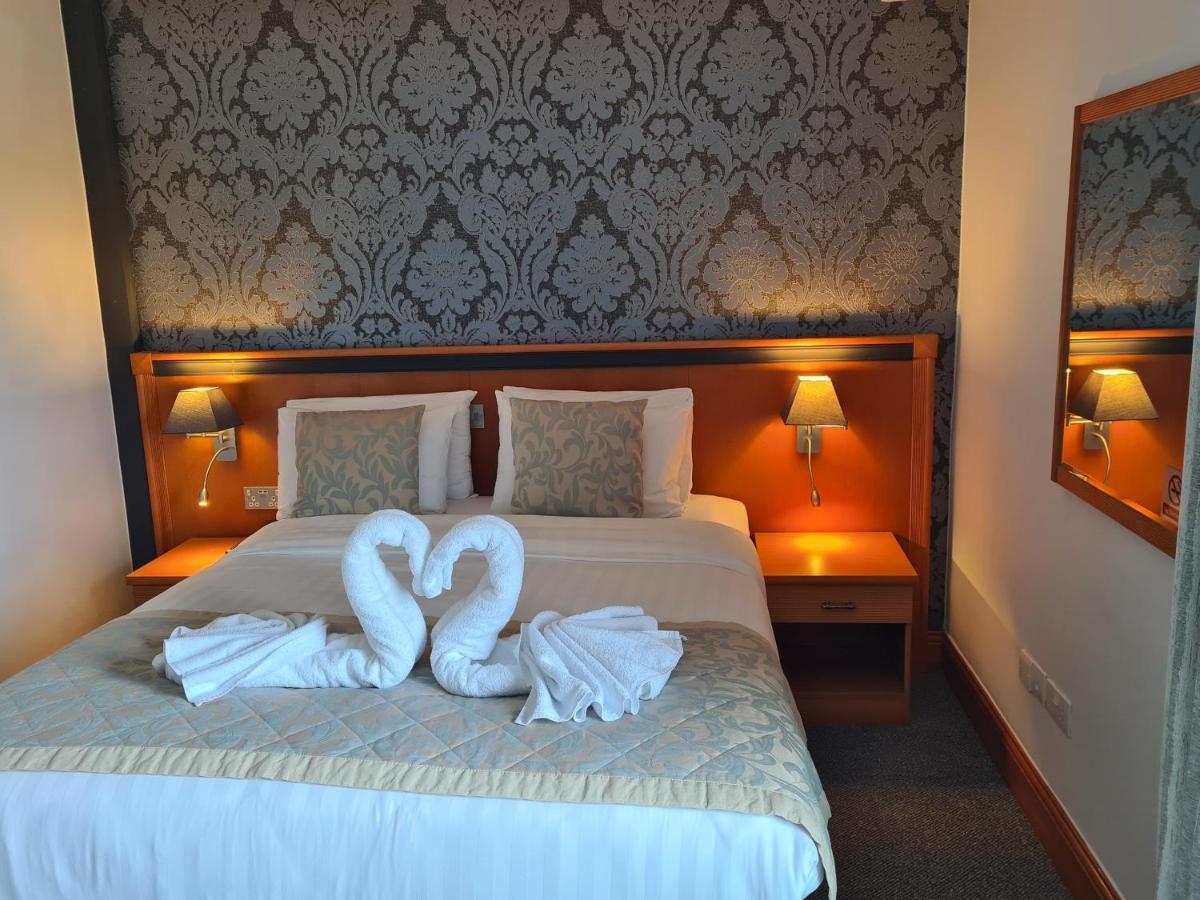 Leitrim Marina Hotel Carrick-on-Shannon Экстерьер фото