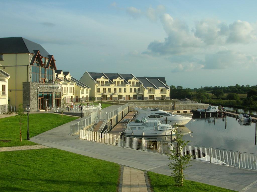 Leitrim Marina Hotel Carrick-on-Shannon Экстерьер фото